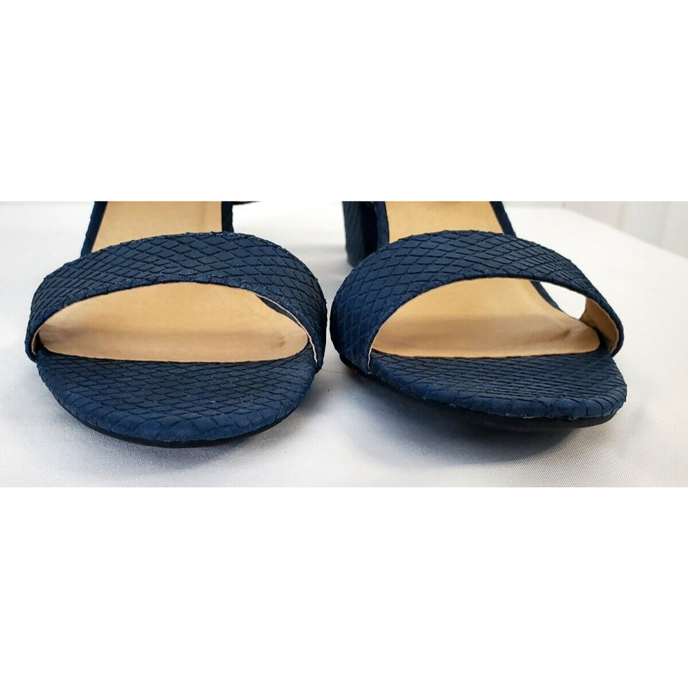 CL by Laundry Women's High Heels Size 8.5 Blue Ankle Strap Sandals EUC - Picture 2 of 6